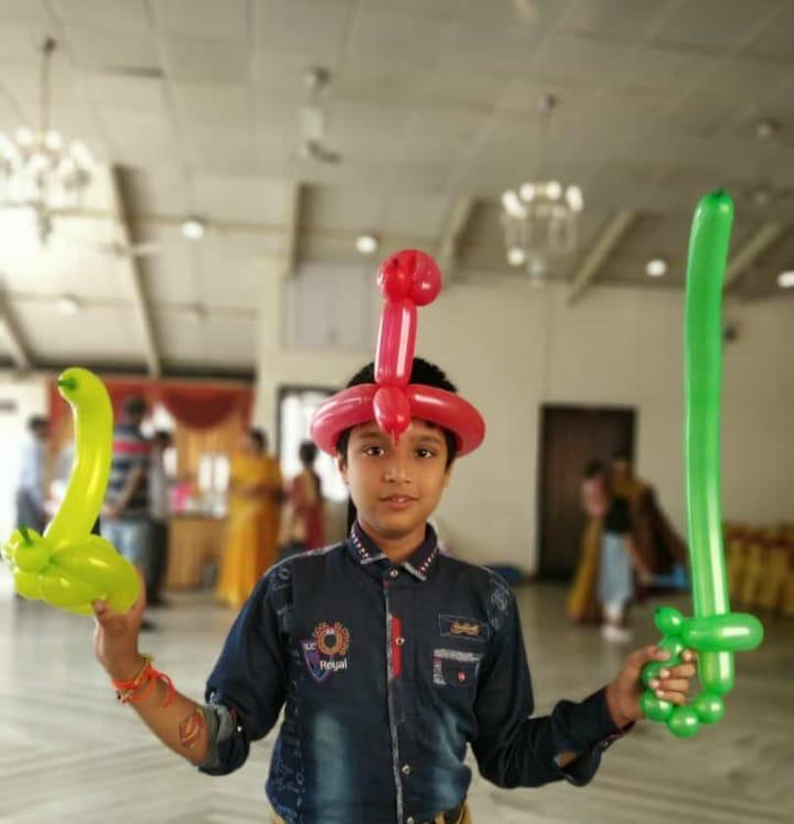 Magic Balloon Twisting