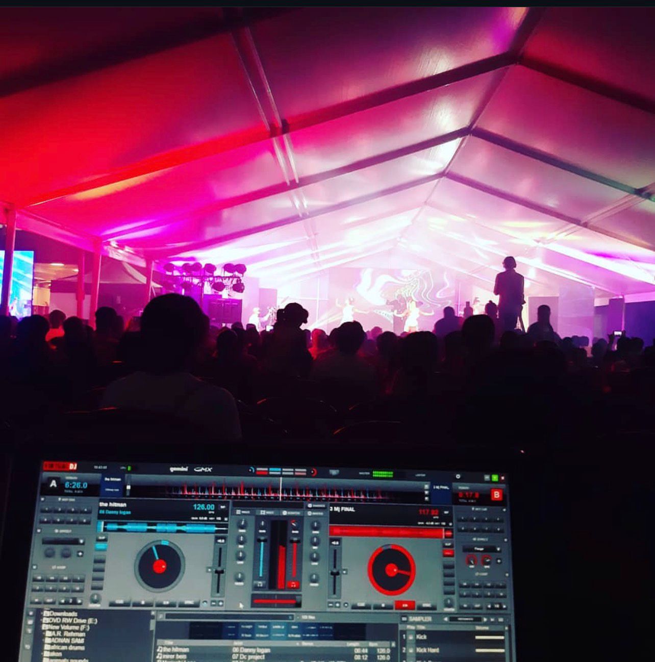 Live DJ Experience