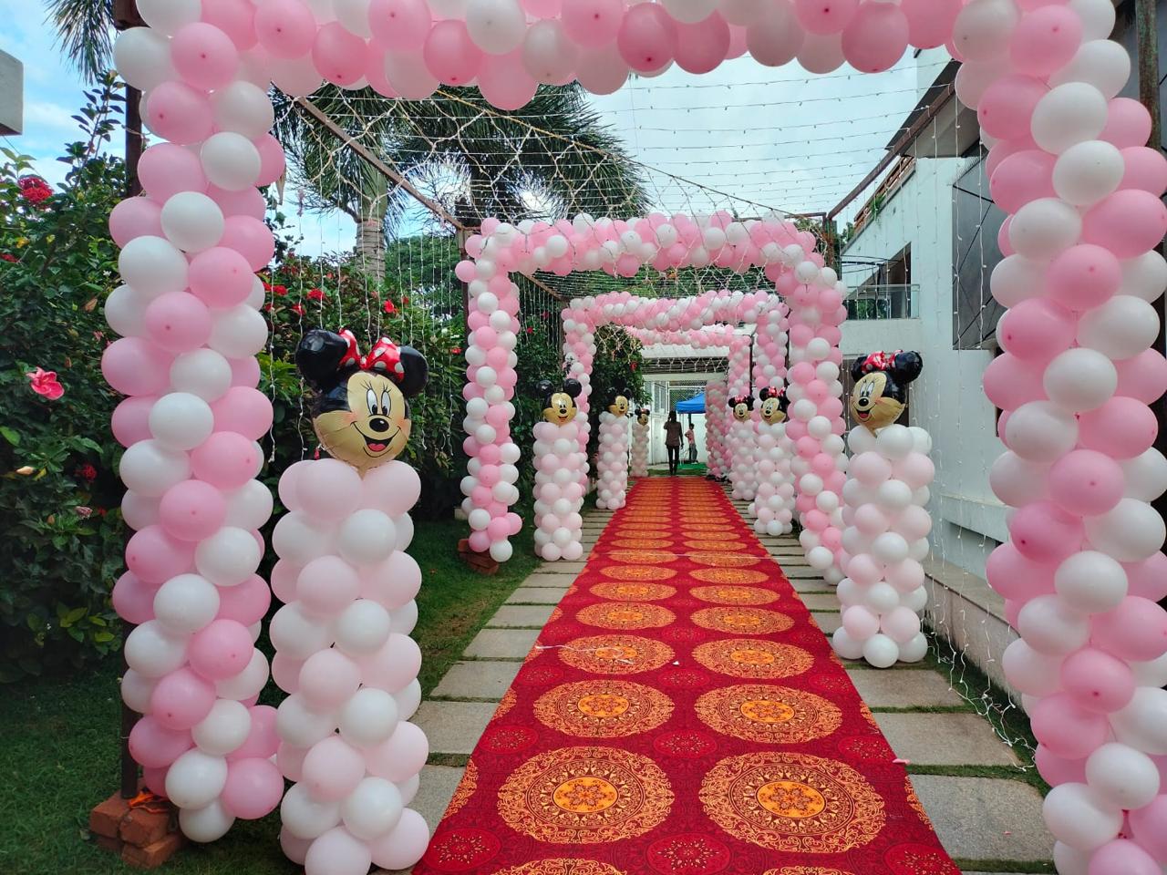 Theme Decor